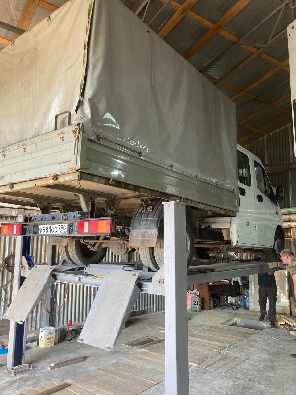 Ремонт Газель в Истре Диагностика неисправностей на автомобилях ГАЗель и легкого коммерческого транспорта Замена тормозных колодок на автомобилях ГАЗель и легкого коммерческого транспорта Замена тормозных барабанов на автомобилях ГАЗель и легкого коммерческого транспорта Замена тормозных дисков на автомобилях ГАЗель и легкого коммерческого транспорта Замена тросов стояночного тормоза на автомобилях ГАЗель и легкого коммерческого транспорта Регулировка стояночного тормоза на автомобилях ГАЗель и легкого коммерческого транспорта Замена ступичного подшипника на автомобилях ГАЗель и легкого коммерческого транспорта Техническое обслуживание на автомобилях ГАЗель и легкого коммерческого транспорта Замена масла в двигателе на автомобилях ГАЗель и легкого коммерческого транспорта Замена масла в КПП на автомобилях ГАЗель и легкого коммерческого транспорта Ремонт глушителей на автомобилях ГАЗель и легкого коммерческого транспорта Диагностика ходовой на автомобилях ГАЗель и легкого коммерческого транспорта Ремонт ходовой на автомобилях ГАЗель и легкого коммерческого транспорта Ремонт рулевой колонны на автомобилях ГАЗель и легкого коммерческого транспорта Ремонт двигателей на автомобилях ГАЗель и легкого коммерческого транспорта Замена сцепления на автомобилях ГАЗель и легкого коммерческого транспорта Замена КПП на автомобилях ГАЗель и легкого коммерческого транспорта